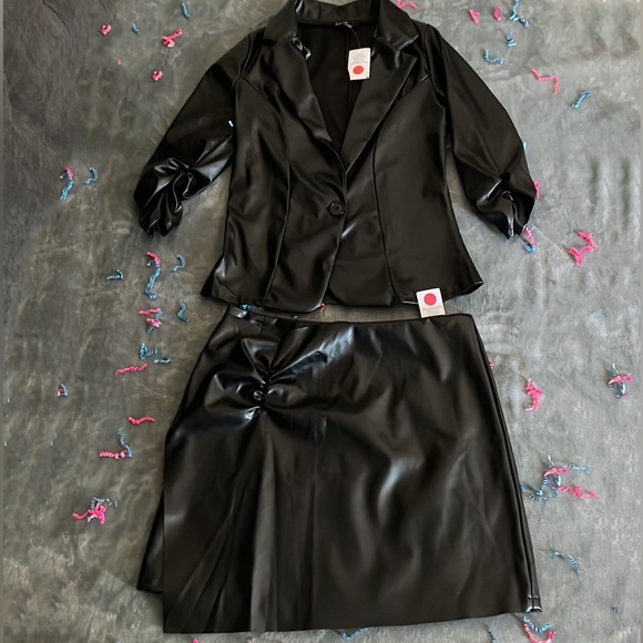 Ruched Sleeve, Button Front Faux Leather Blazer & Ruched Front Faux Leathr Skirt - Picture 1 of 4